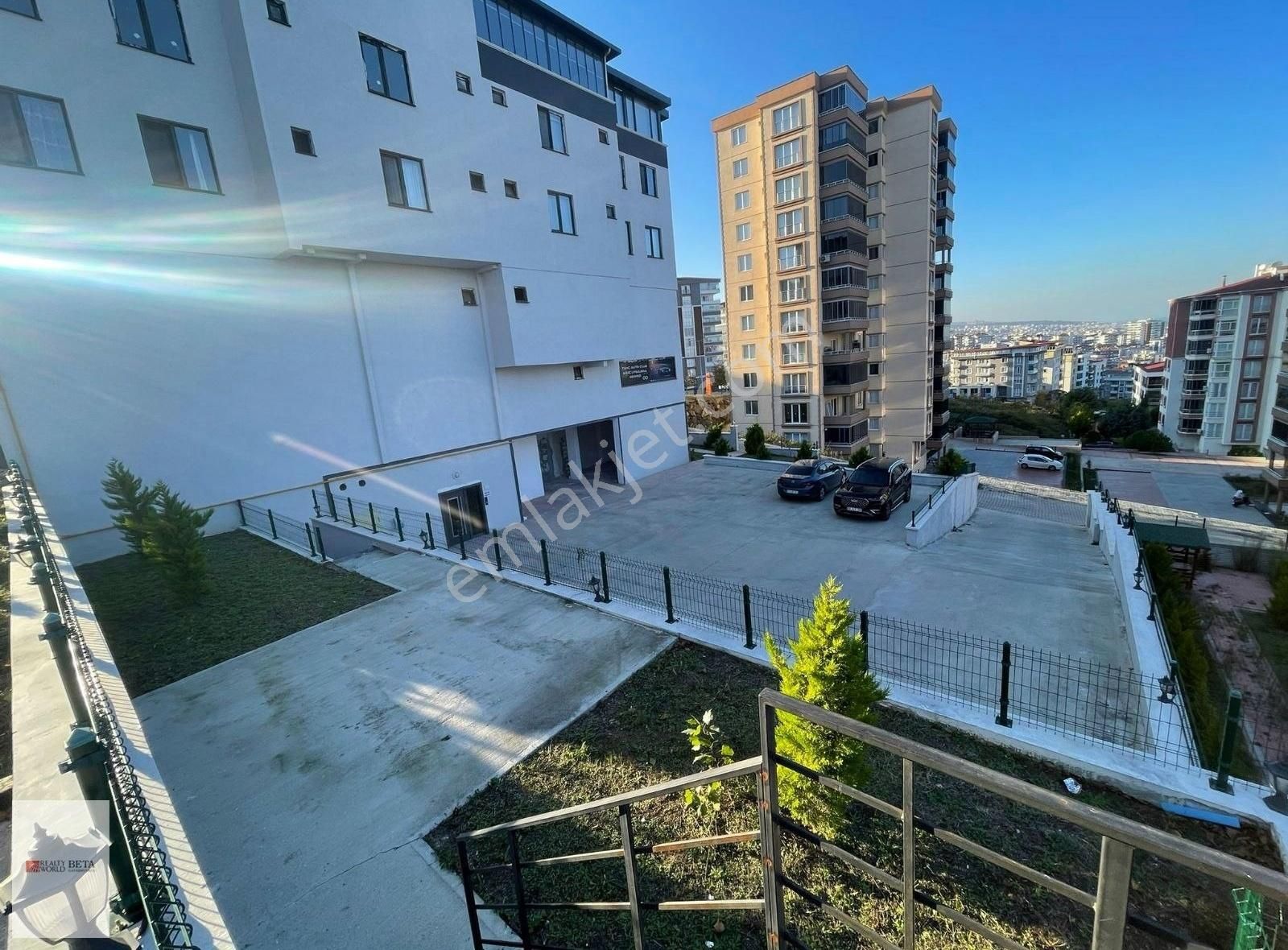 Rte. Bulvarına Cephe Salon Mutfak Ayrı Önü Açık Sıfır 2+1 Daire