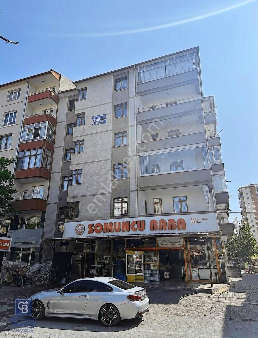 Hürriyet Mahallesinde Geniş 3.5+1 Çift Banyolu Satılık Daire
