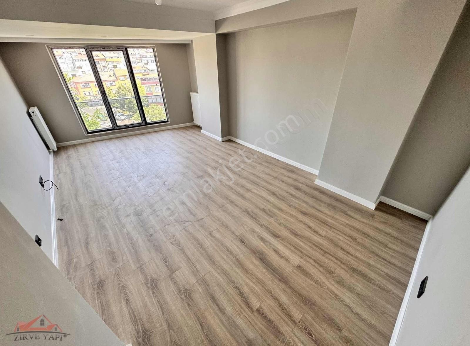 Eyüp Yeşilpınar 1.kat Sıfır+tapu Masrafsız+asansörlü 2+1 85m2