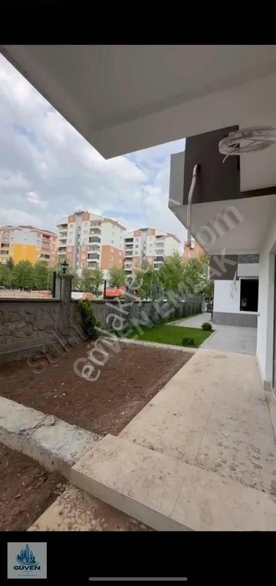 Gültepe Mahallesi Satılık Hobi Bahçeli Dubleks Daire