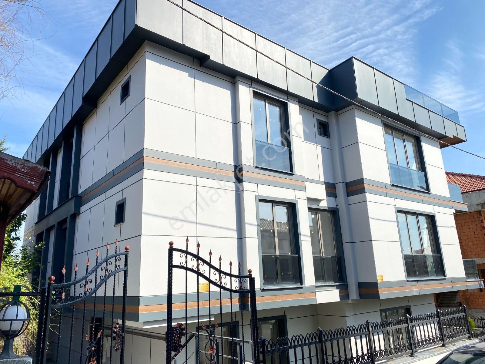 Kavaklı'da Yaşam Vadisine Yakın Kiralık 2+1 Düz Bahçe Kat Giriş Katı