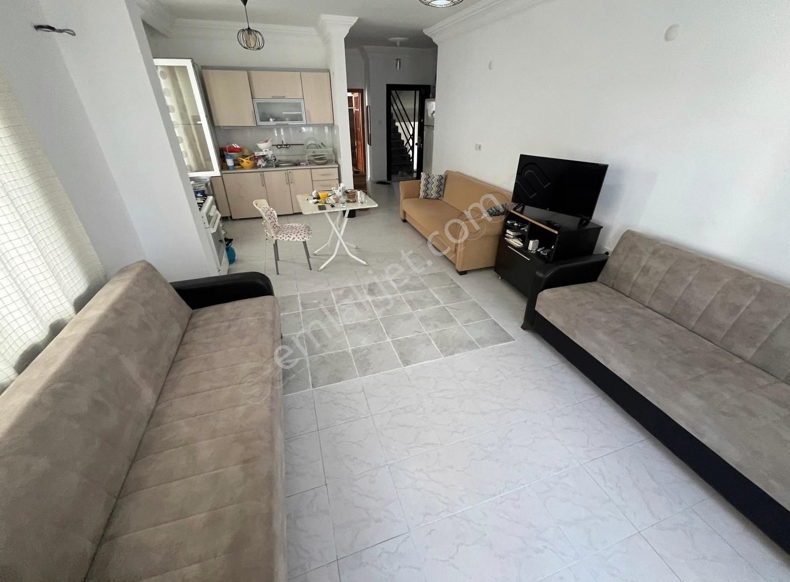 Alanya Merkez Otogar Civarı Eşyalı Denize 200 Metre Kiralık