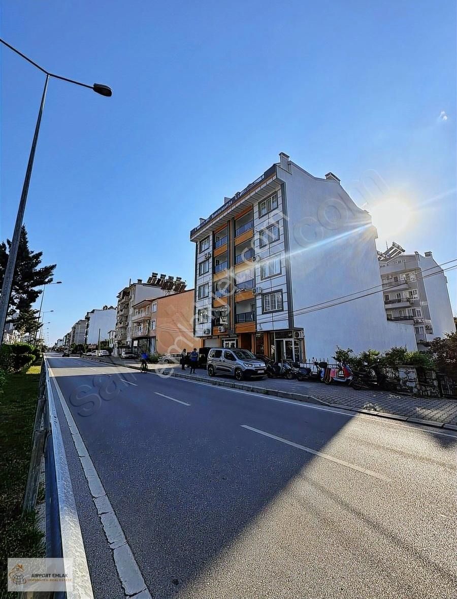 Aırport Emlaktan Dalaman Gazi Bulvarında Kiralık Dükkan