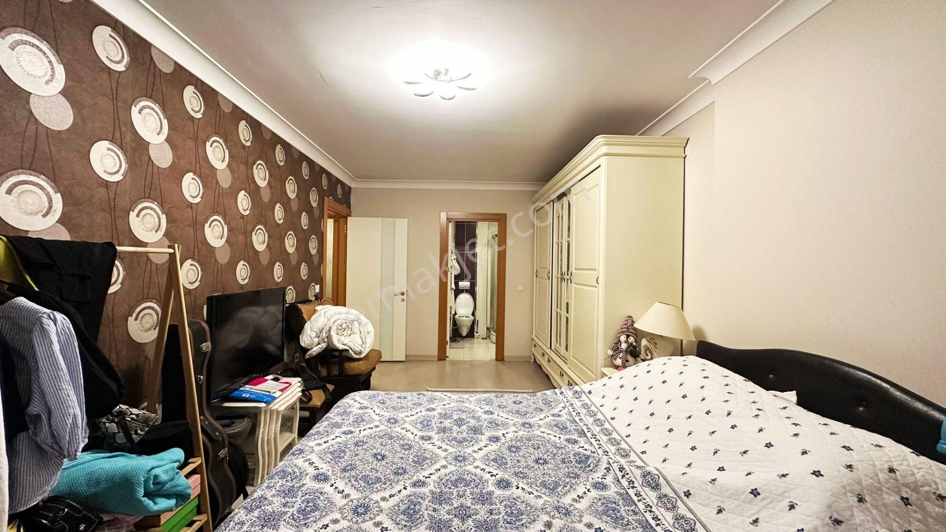 Başokur'dan Bağcılar Şehri-bahar 2 Sitesinde Satılık 2+1 Daire - Görsel 4