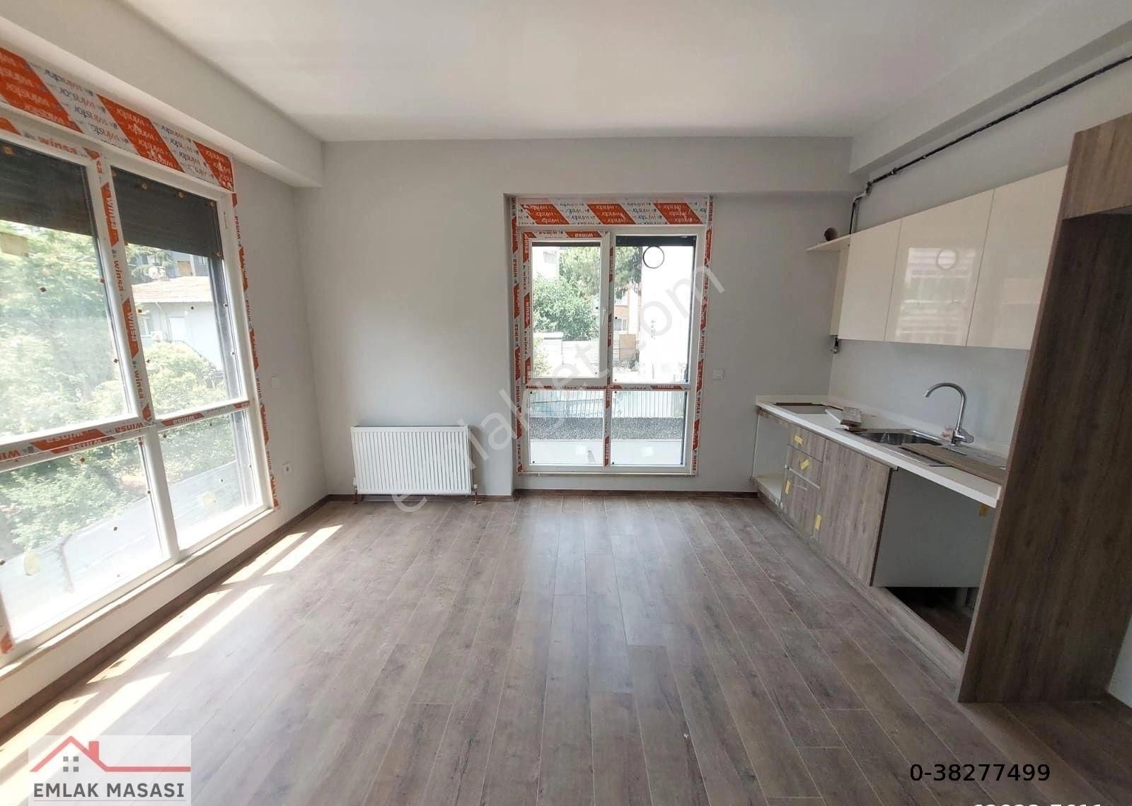 Suadiyede Güvenlikli Ve Yüzme Havuzlu Sitede 2+1 Sıfır Daire Emlak Masası