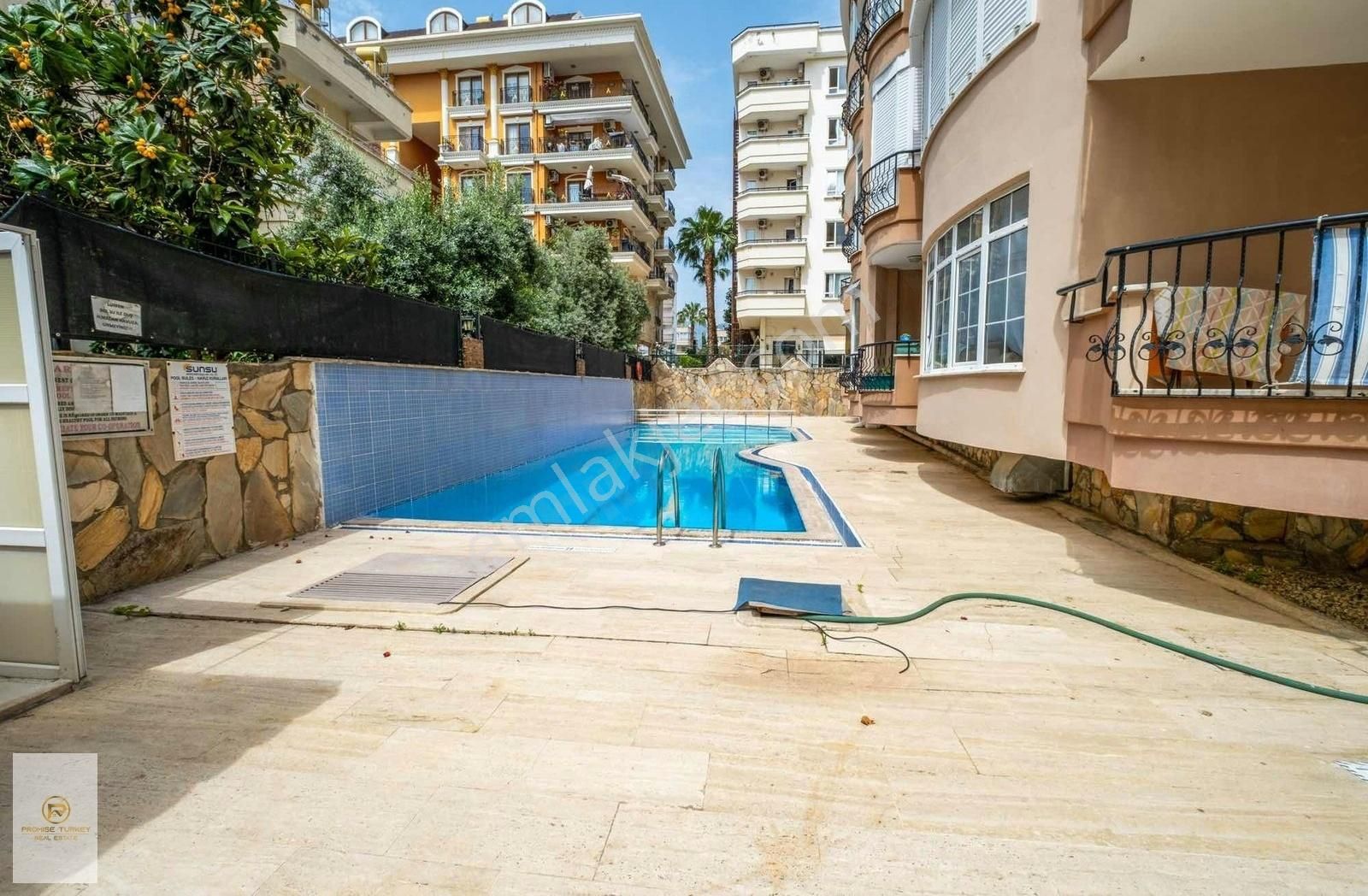 Oba'da Denize 400 Mt Geniş 2+1 Daire