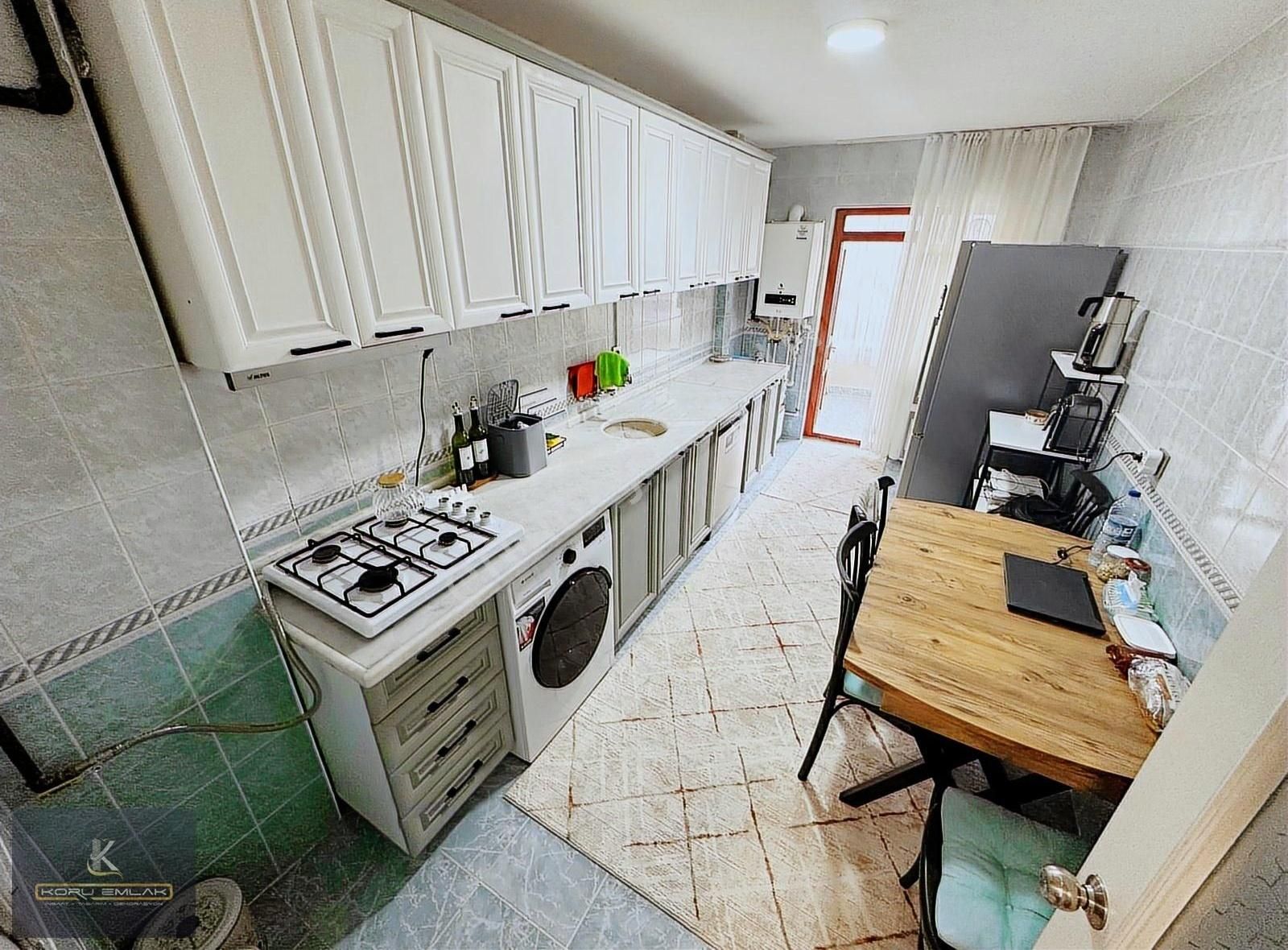 Hisar'da Ana Cadde Üzerinde Asansörlü Yapılı Ön Cephe 3+1