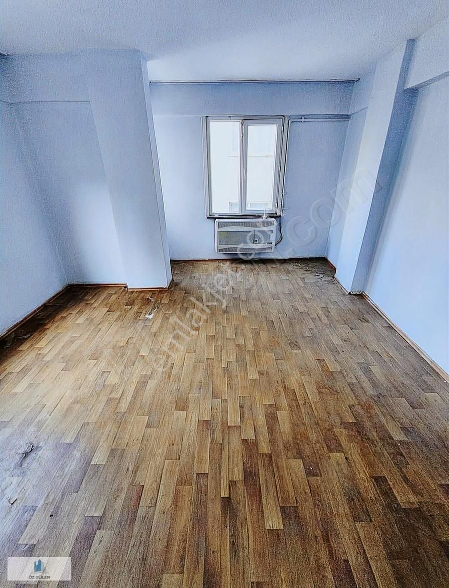 Öz Güler Gayrimenkul'den Merkezi Konum Kiralık 2+1 Daire