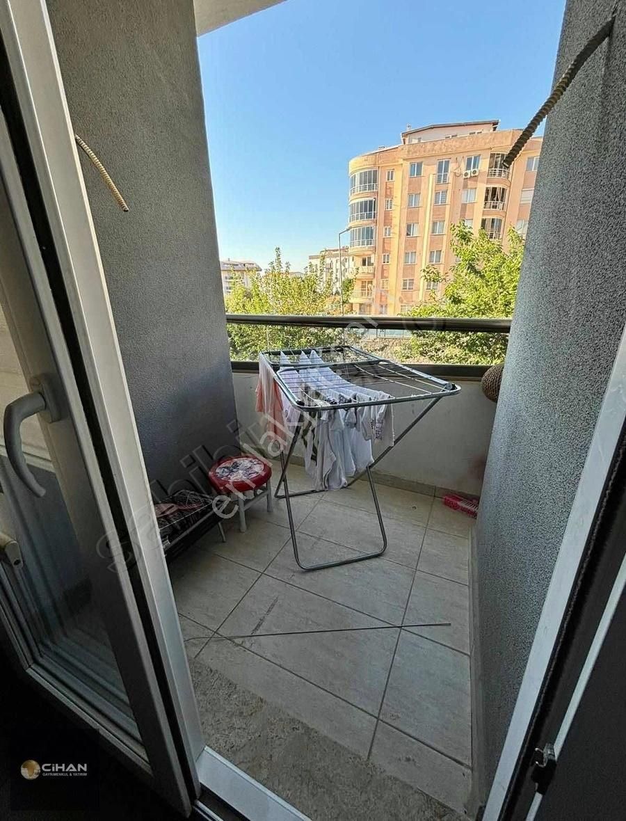 Havuzlu Sitede 1+1 Kiralık Daire