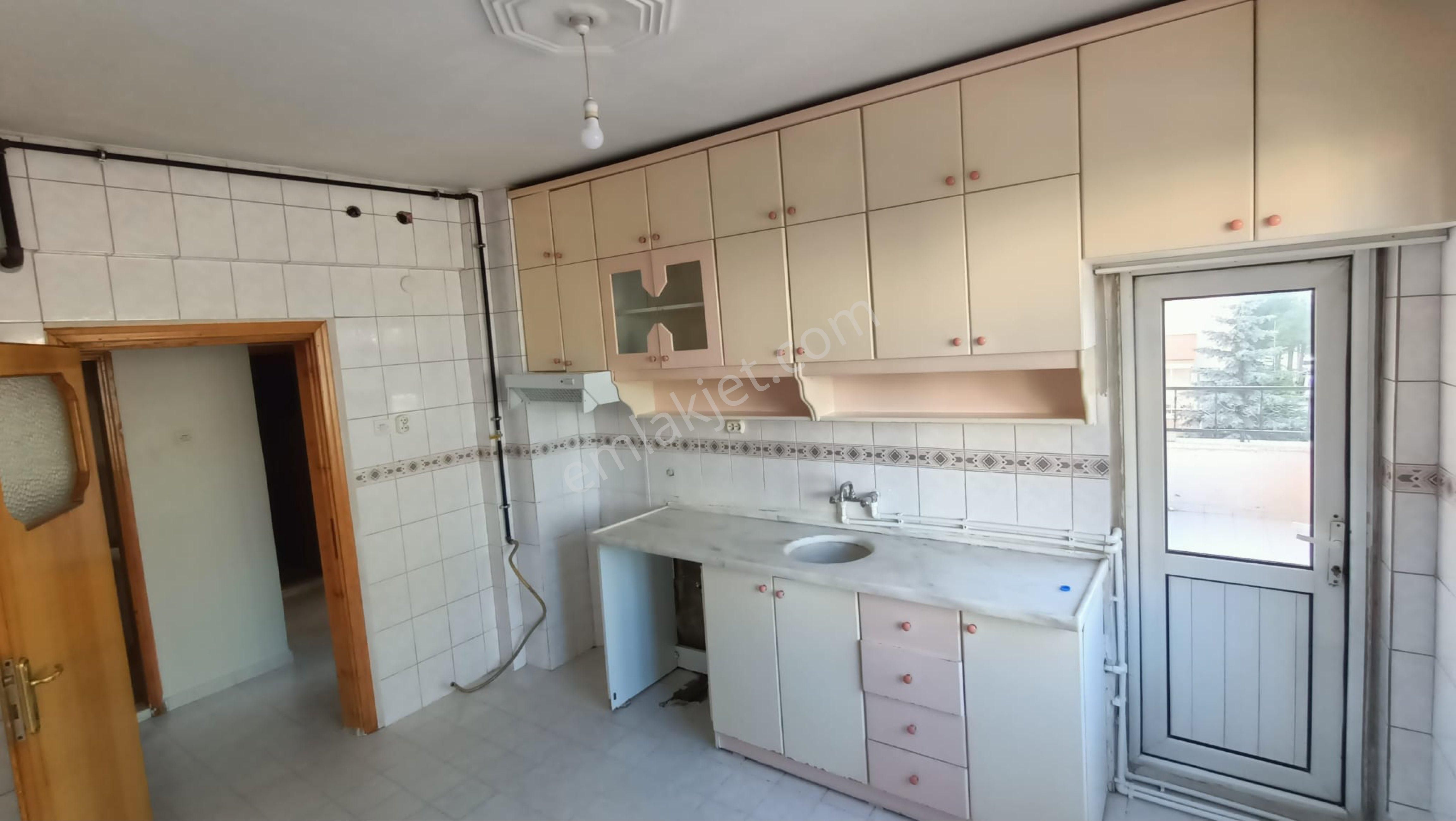 Tunçez Gm 3+1 3 Cepheli Satılık Daire - Görsel 3