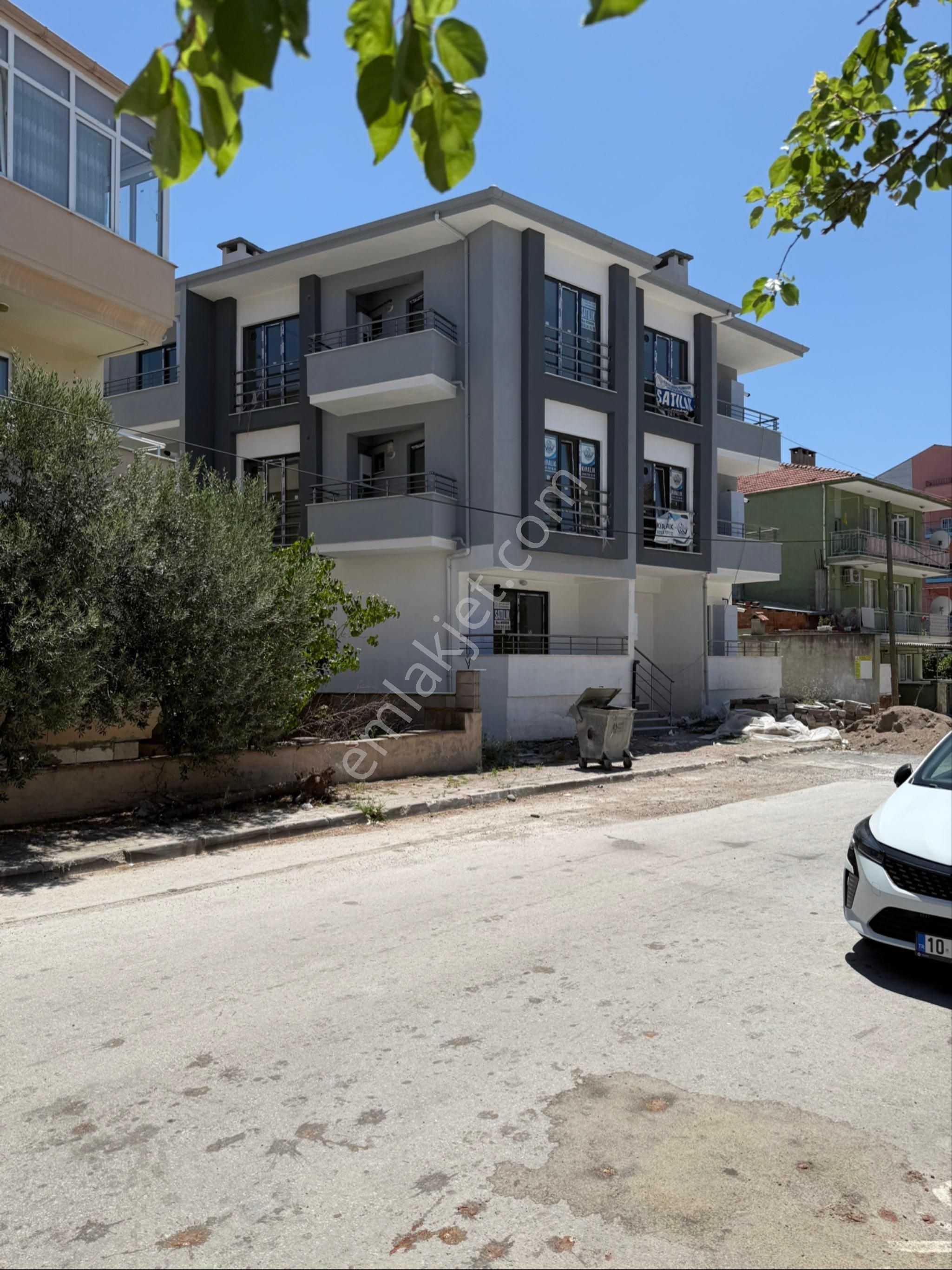 Plevne Mahallesi Satılık 1+1 Lüks Daire