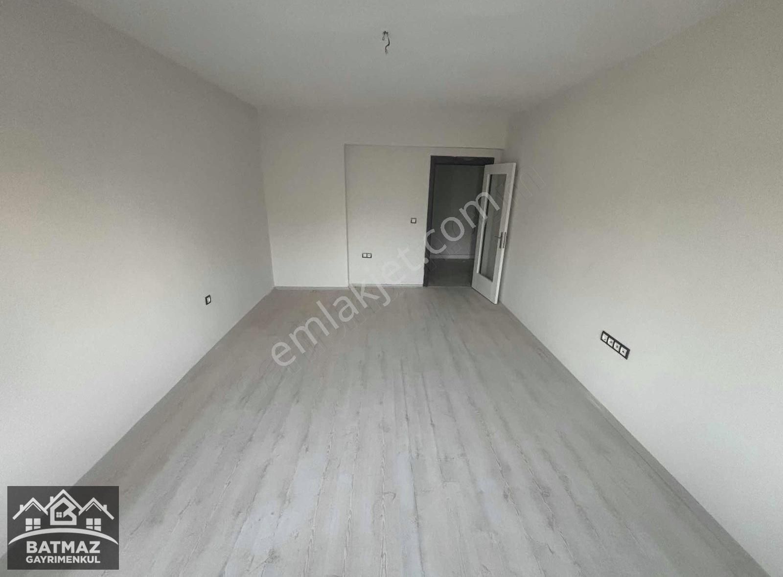 Batmaz Emlaktan Kuzeyşehir Gazi Konutların Da Satılık 3+1 Daire