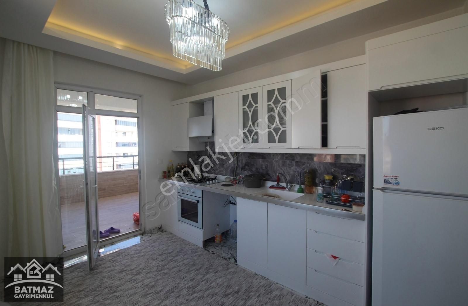 Seyrantepe'de Satılık Lüks Yerden Isıtmalı (2+1) Daire