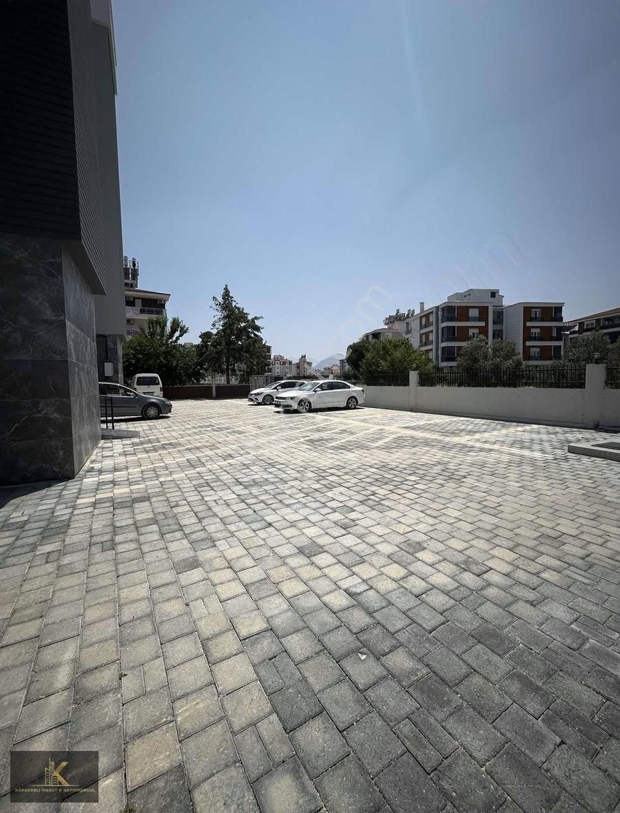 Antalya Döşemealtı Bahçeyakada Havuzlu Geniş 3+1 Satılık Daire
