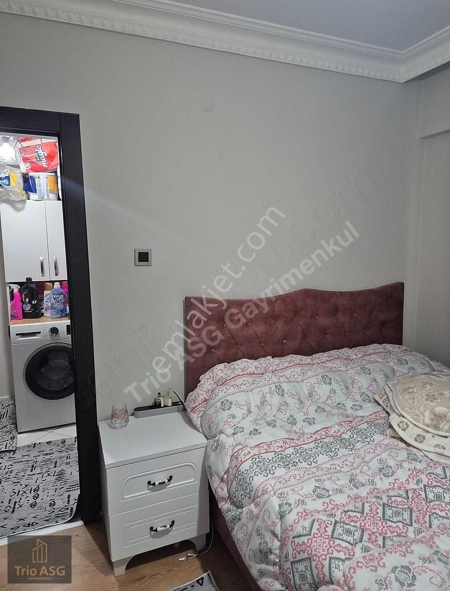 Trio Asg'den Etimesgut Alsancak'ta Cadde Üzeri Satılık 3+1 Daire
