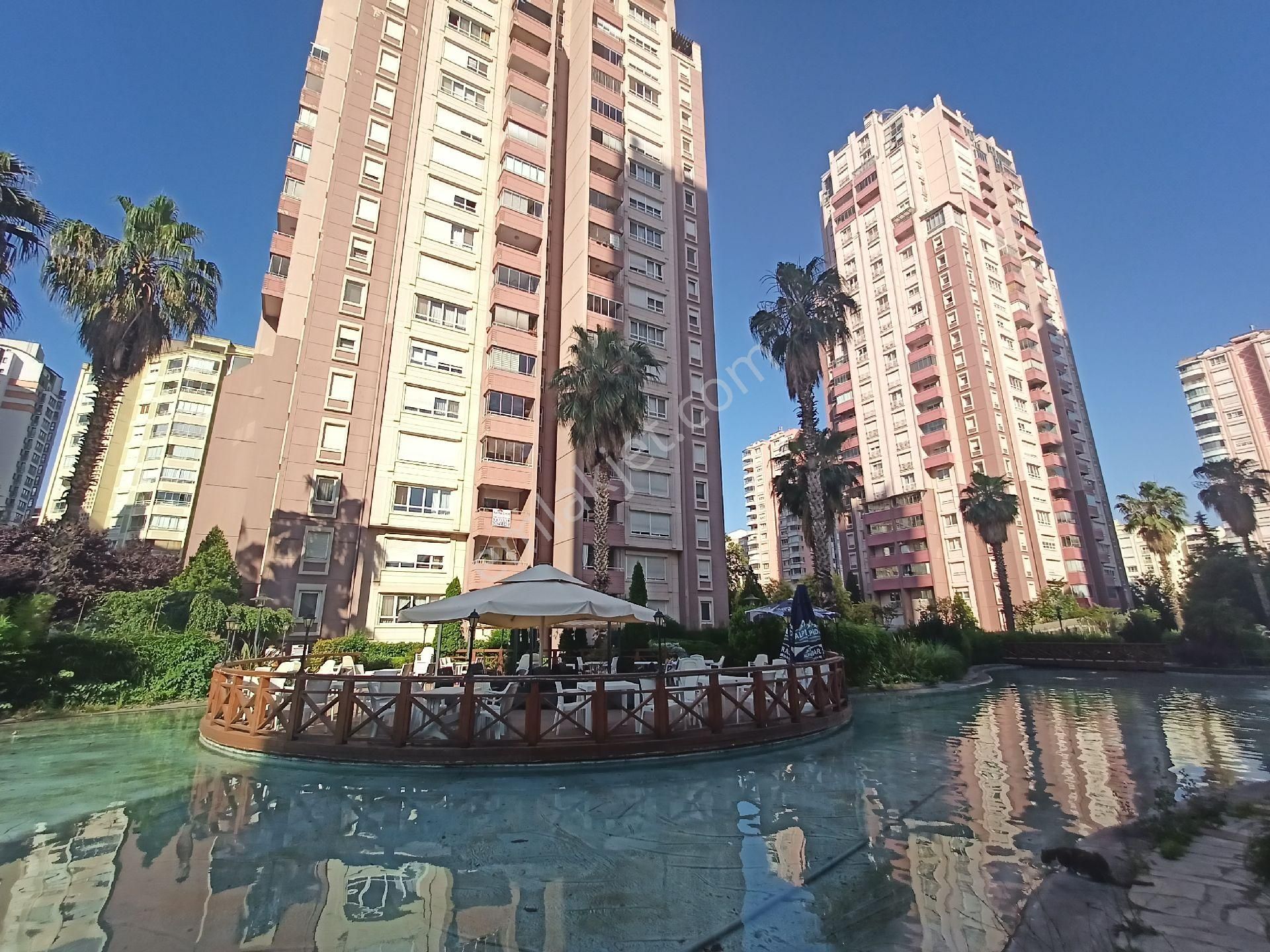 Kaçmaz Emlak Yasemin Park Satılık Ara Kat Manzaralı Rezidans 3+1 Daire