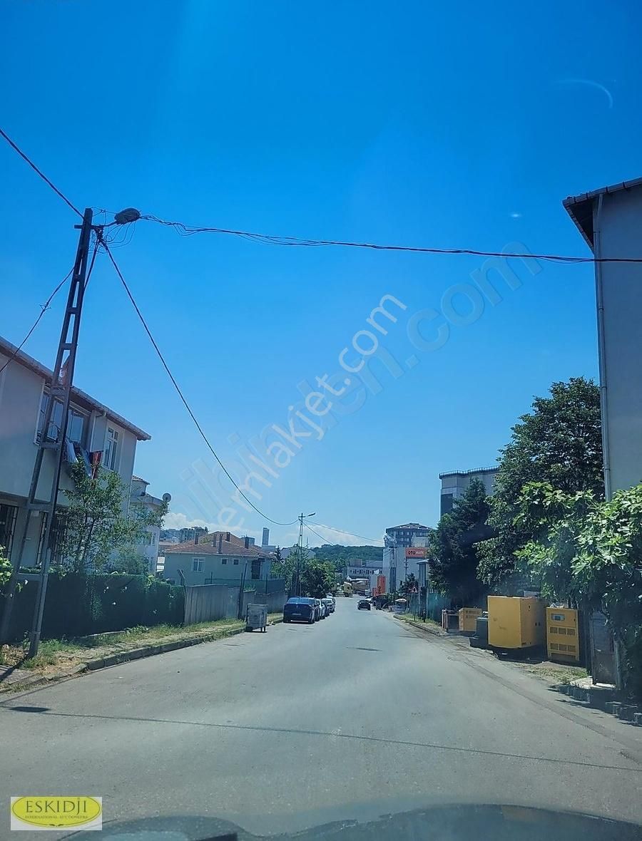 Eskidji' Den Eşyalı 2+1 75m2 Balkonlu 1.kat Şile Yolu 1dk Mesafe