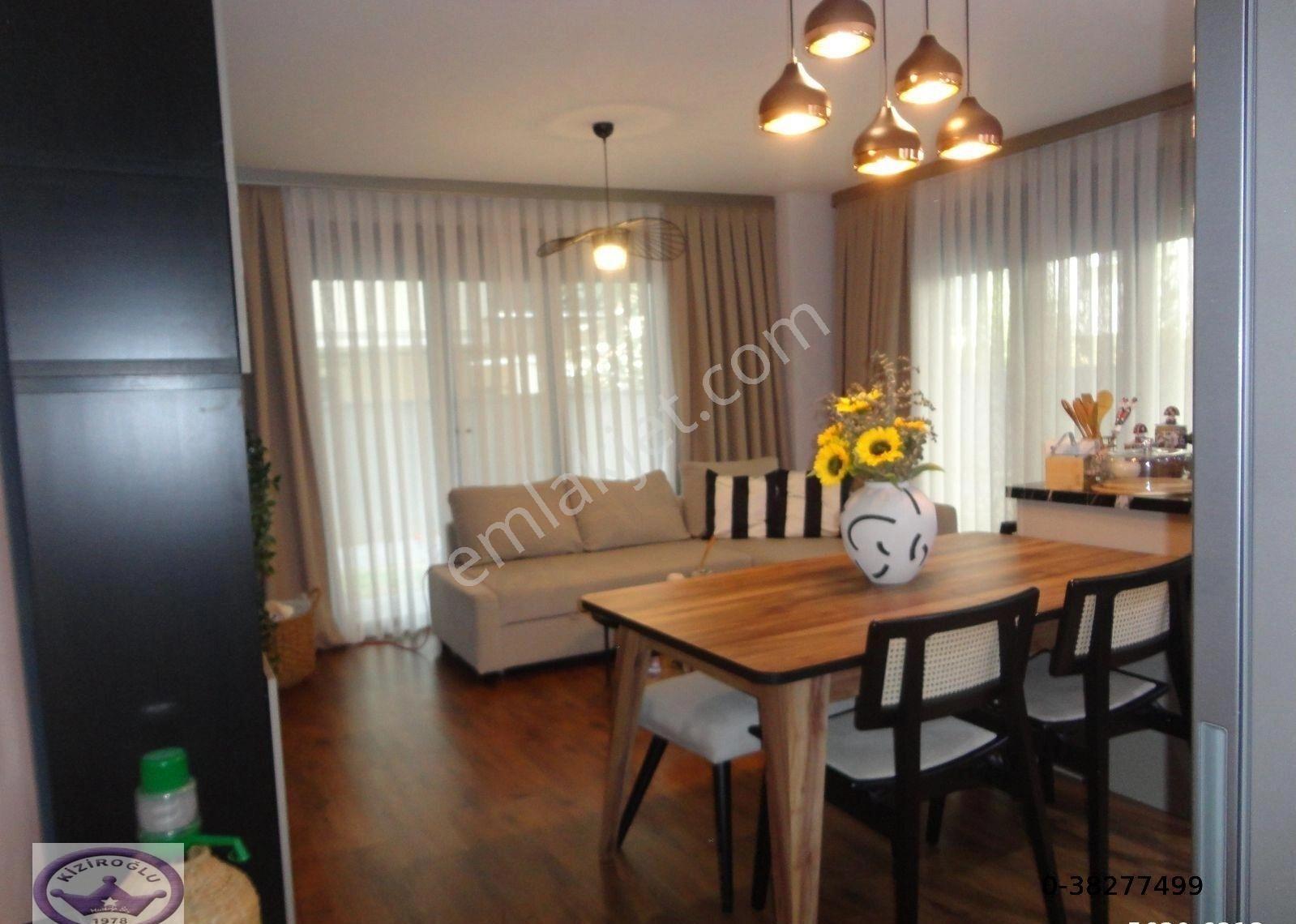 Bahçe Kullanımlı Güvenlikli Siteiçinde İskanlı İki Banyolu Deluxe 2+1 - Görsel 3