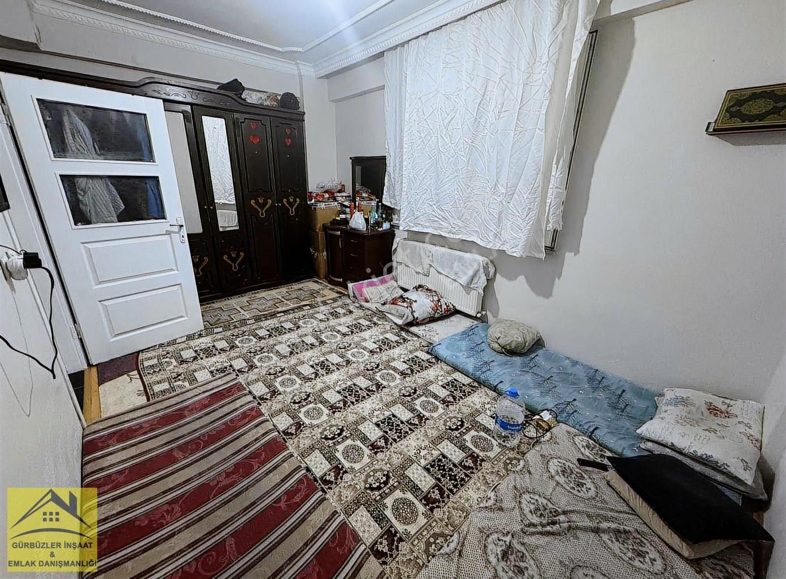 M.akif'de Satılık 1+1 Mutfak Ayrı 65m² Krediye Uygun Bahçe Kat
