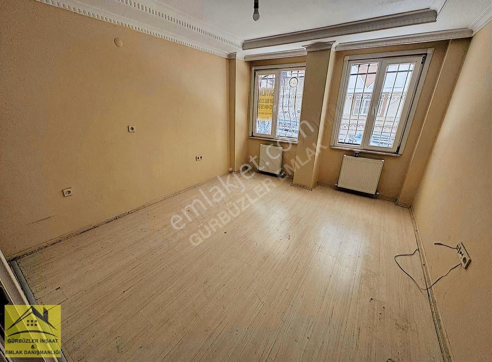 M.akif'de Satılık 2+1 70m² Kullanışlı Krediye Uygun Boş Y.giriş