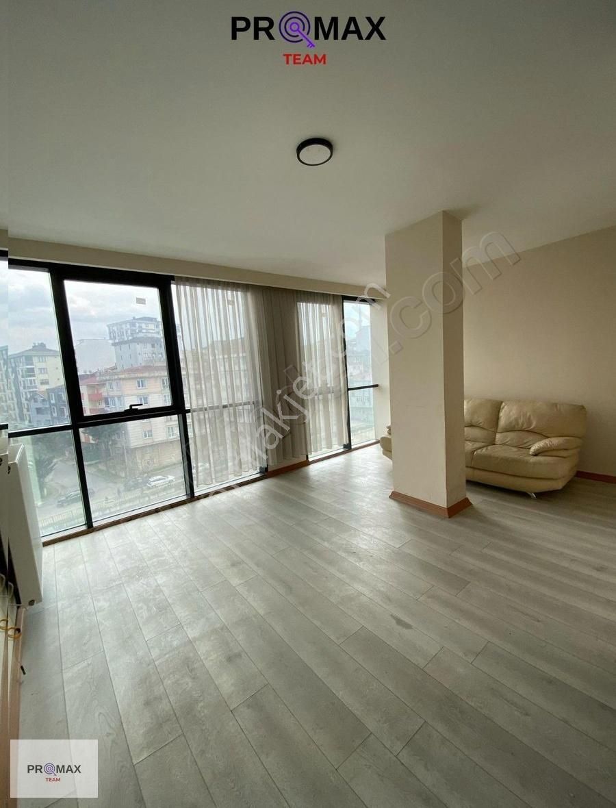 Çekmeköy Taşdelen'de 1+1 Kiralık