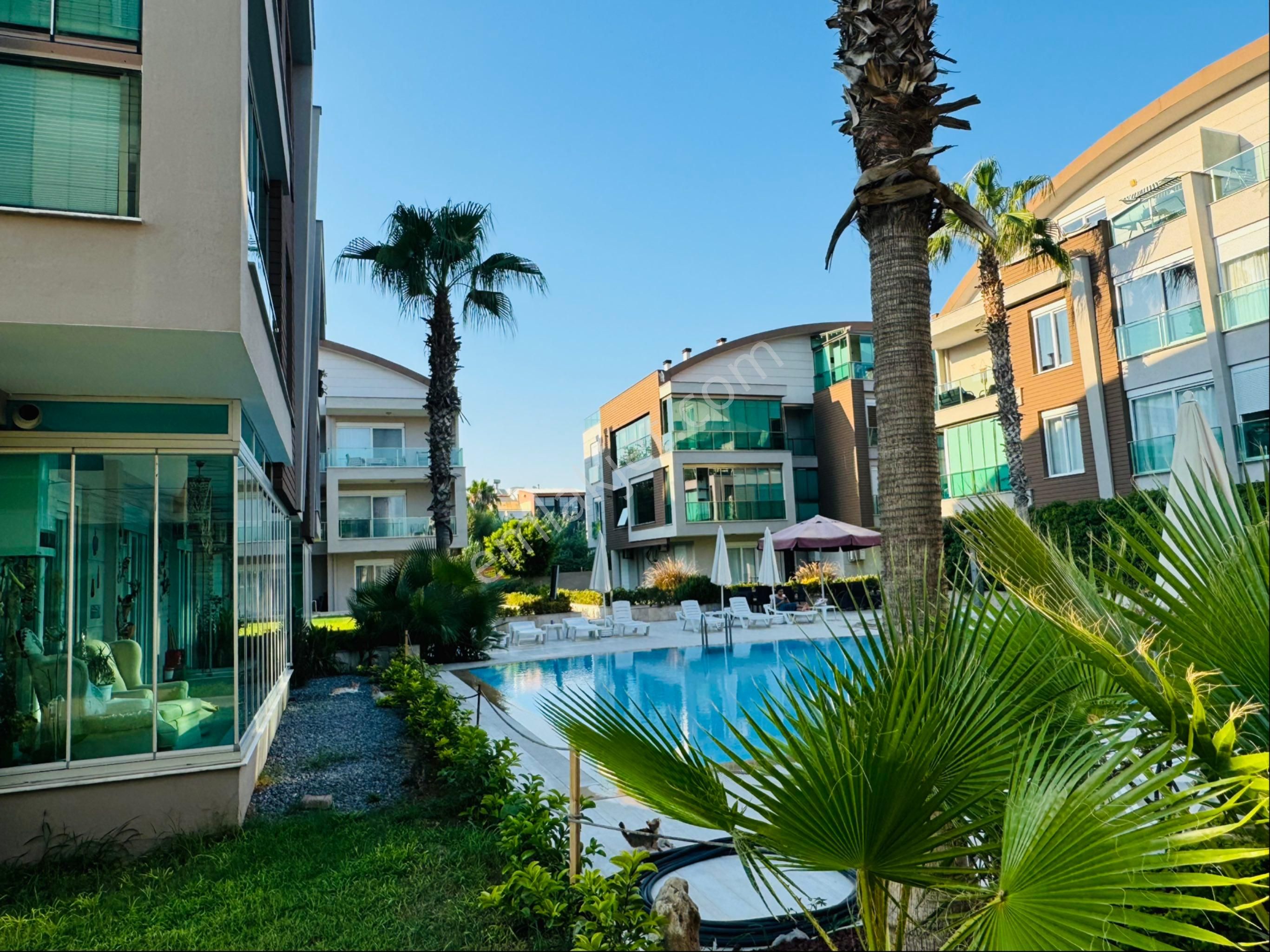 En - Ru Satılık /for Sale Havuzlu 3+1 Denize Yakın