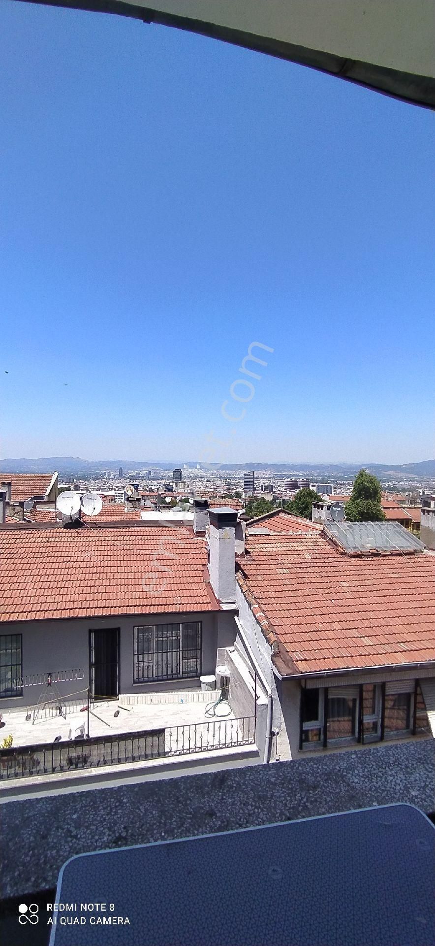 Setbaşinda Cadde Üzeri Geniş 1+1 Daire