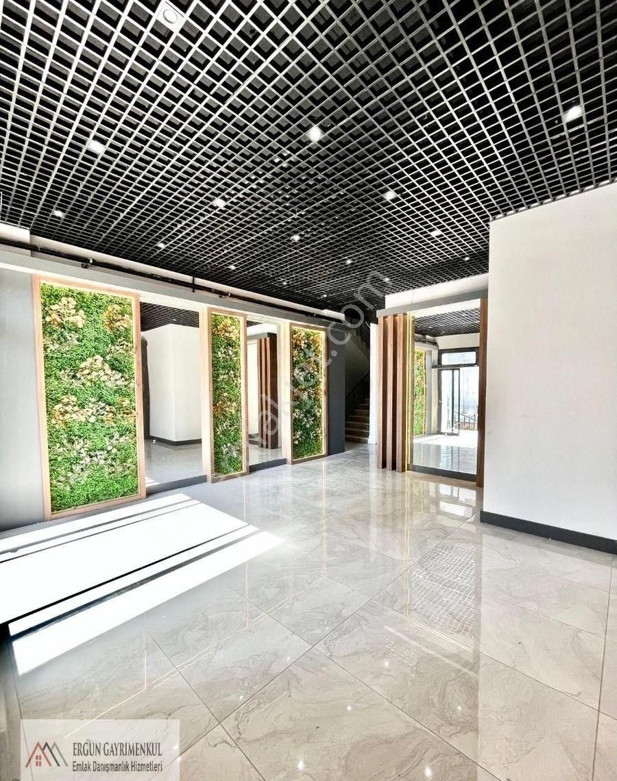 Kuyulukta 2. Çevre Yolu Yanı 3+1 200m2 Teraslı Lüx Daire - Görsel 5