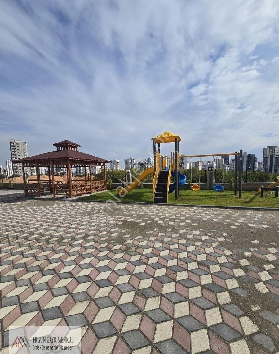 Kuyulukta 2. Çevre Yolu Yanı 3+1 200m2 Teraslı Lüx Daire - Görsel 7