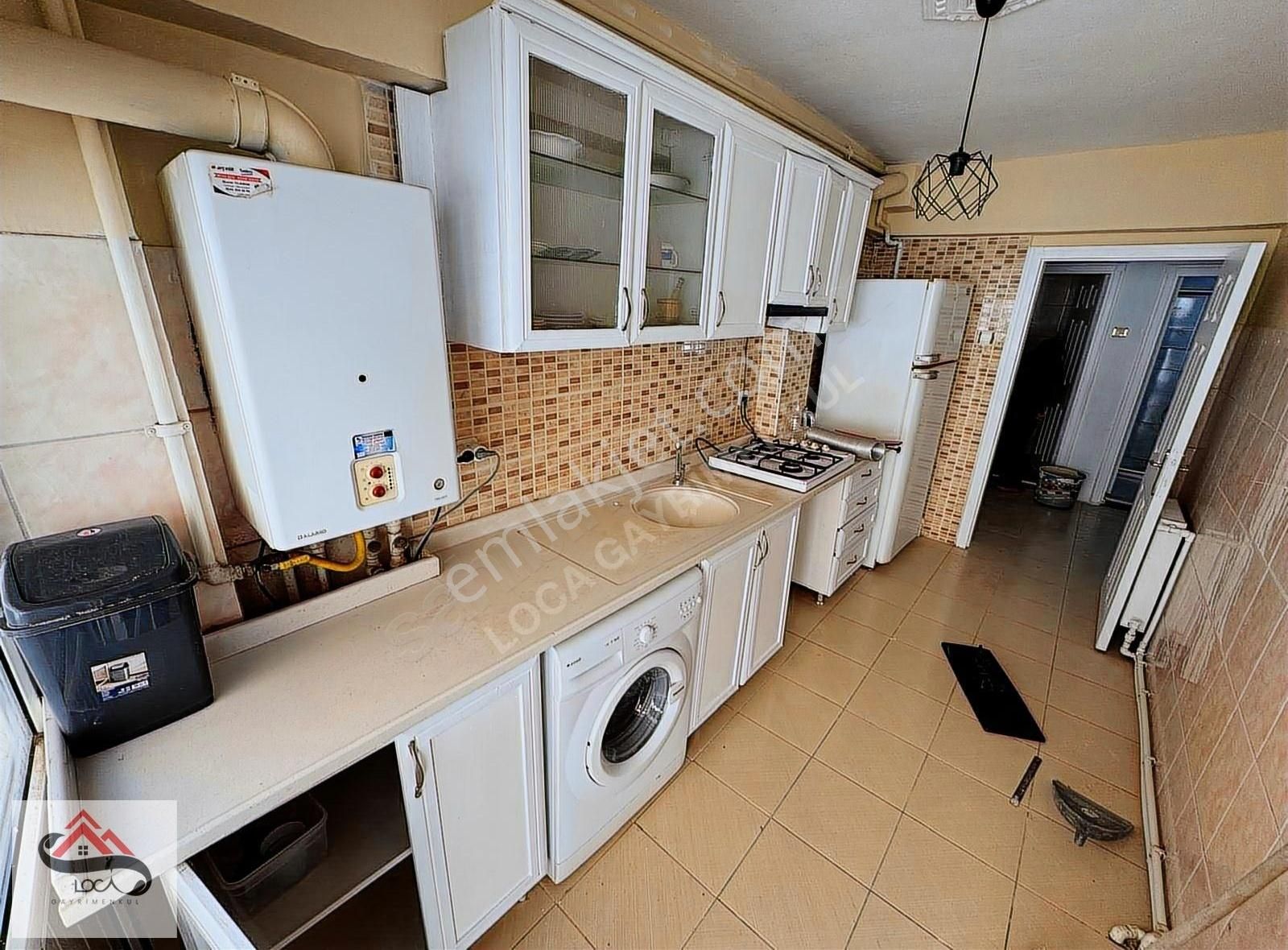 Osmanlı İş M. Paraleli Ayvalı Cadde Üzeri Giriş 3+1 Eşyalı Daire