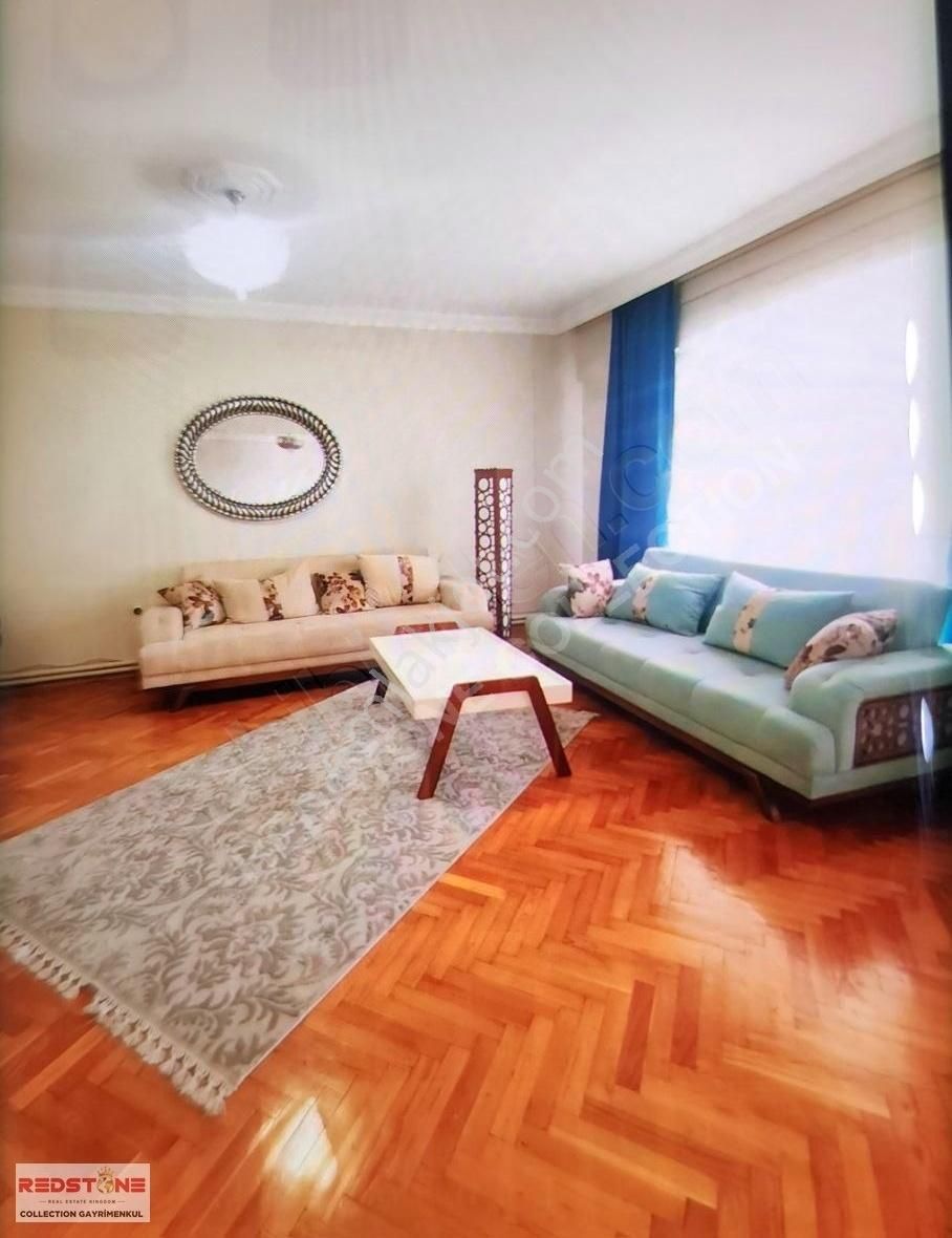 Gölcük Merkezde Eşyalı Lüks Daire 6 Odalı