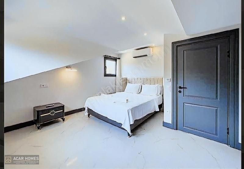 Fethiye Hisarönü Merkezde 514 M2 Arsa İçinde 4+1 Lüks Villa