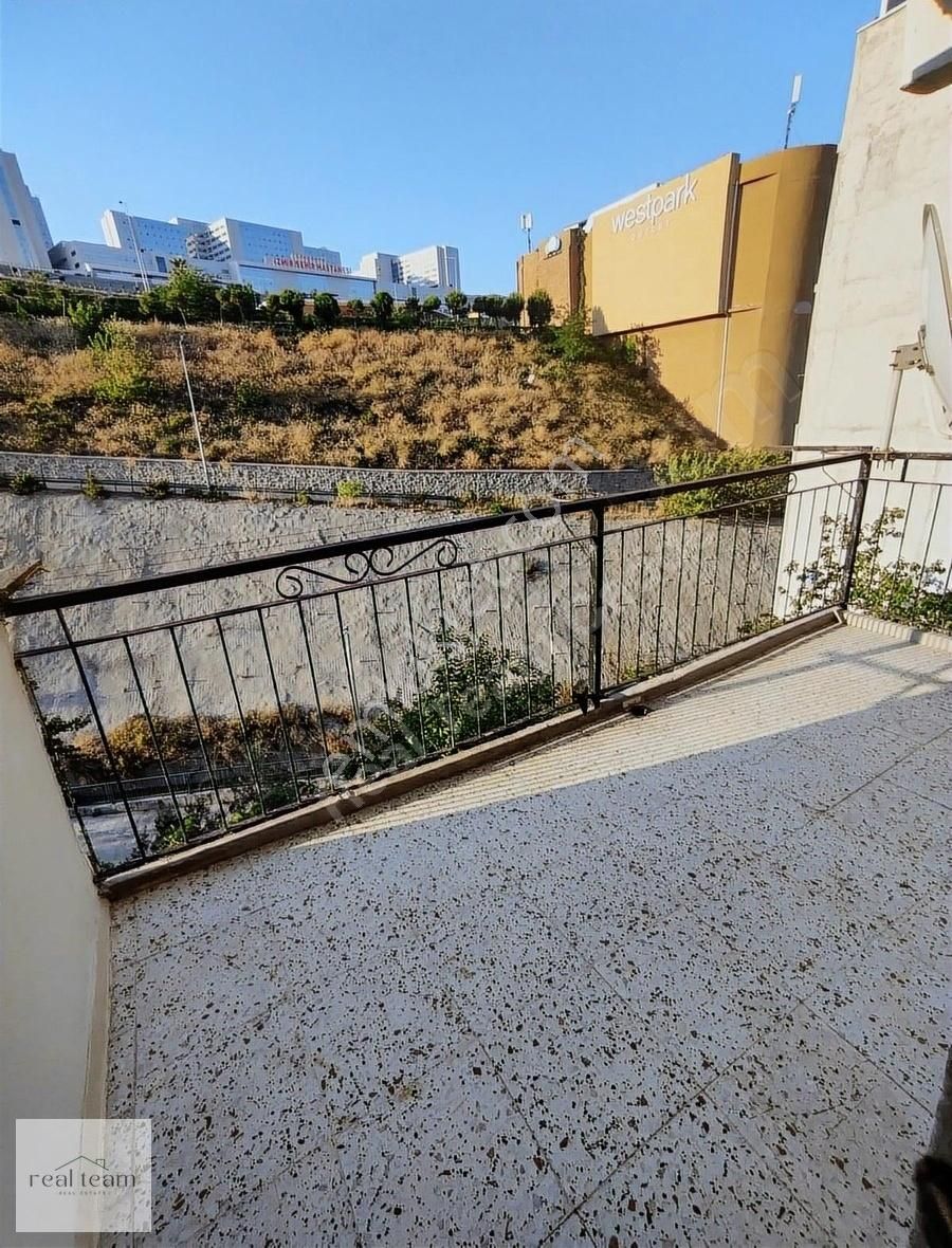 Oturuma Hazır Eşyalı Kiralık 2+1 Daire - Görsel 24