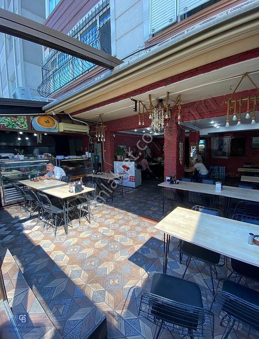 Ortaklar Bölgesinde - Devren Kiralık İşleyen Köfteci Dükkanı