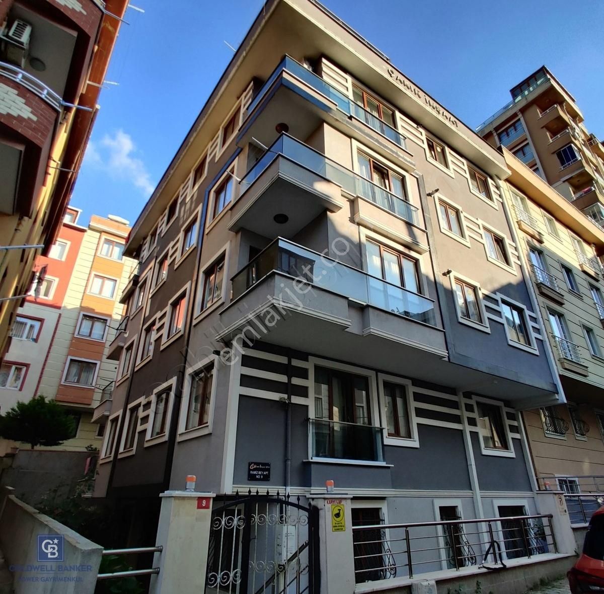Finans Merkezine Komşu | 10 Yaşında | 3+1 Dubleks Daire