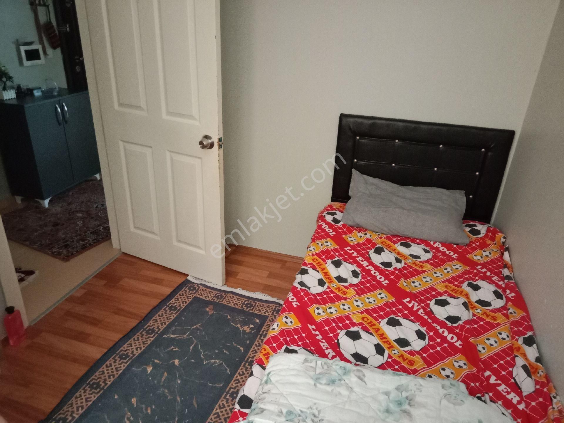 Bayan Ev Arkadaşı İlanıdır - Görsel 3