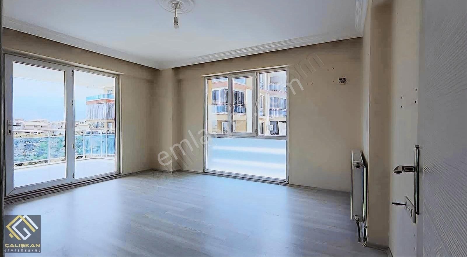 Gümüşler Bulvarı/arakat/kapıcı/e.banyo/çocuk Alanı/170m2