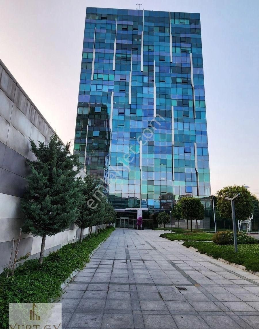 Nish İstanbul 16. Kat Kiralık 1+1 Ofis&daire
