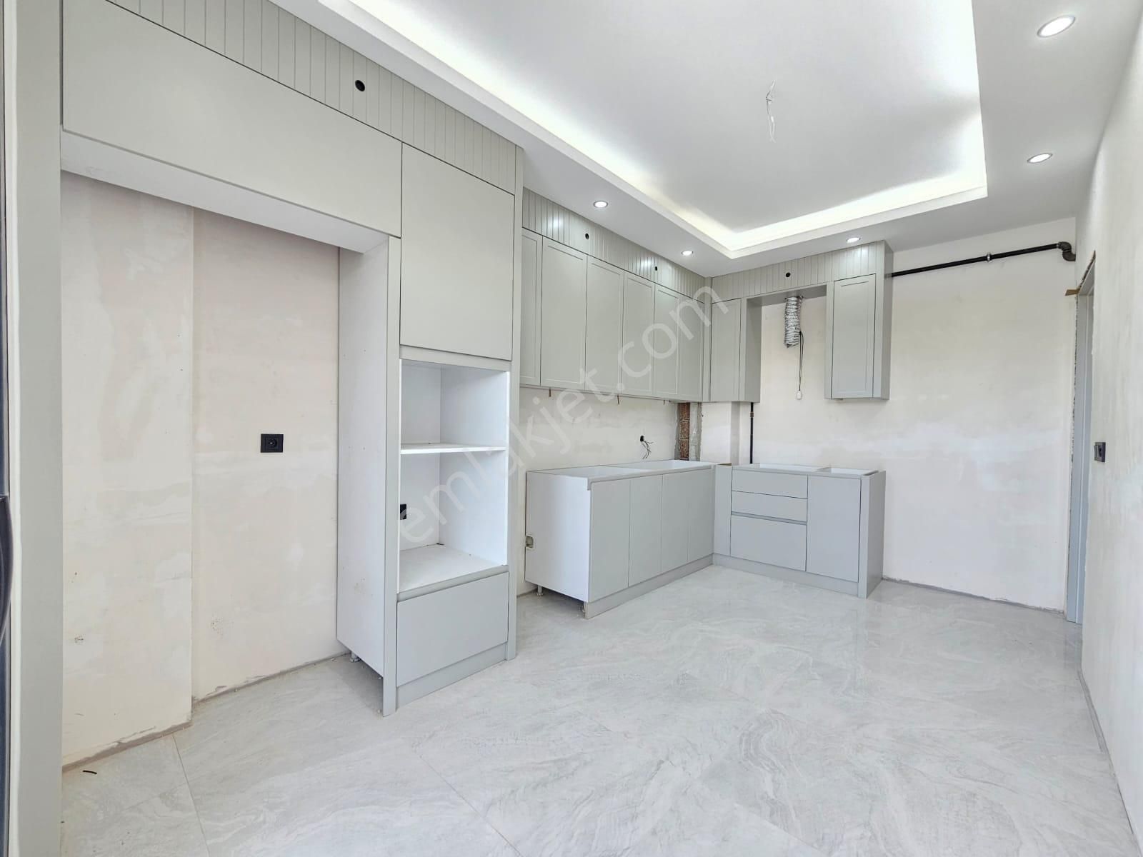 Denizli Şemikler De 2+1 120 M2 Naz Bayrağa Yakın Satılık Daireler