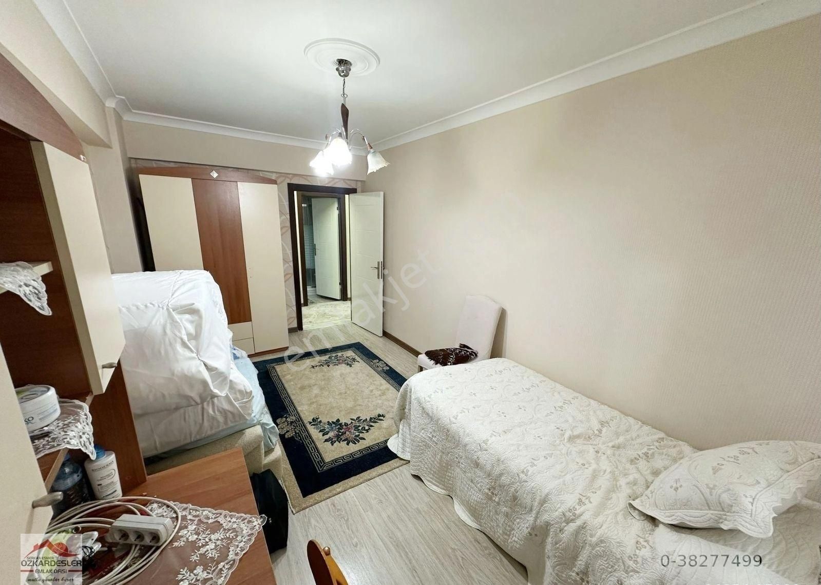 Selim Cad Üzeri Emsalsiz Genişlikte 145m2 Net! 3+1+giyinme Odalı