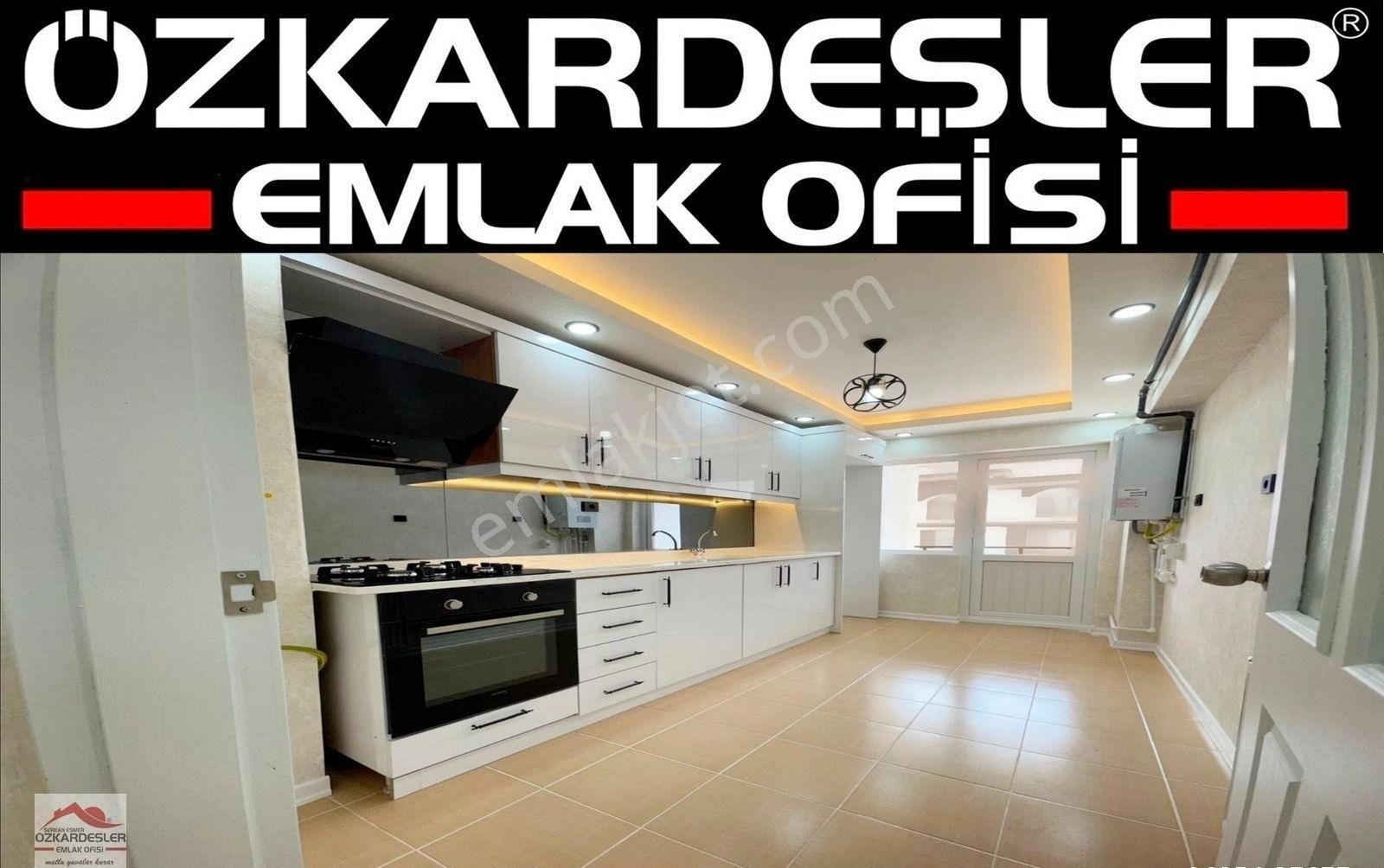 Özkardeşler'den *dilek Cami Mevkinde Arakat Asansörlü S.lüx 3+1*