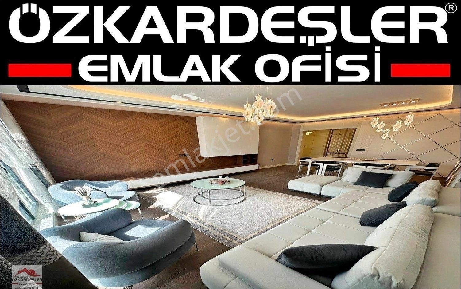 Bulvar Paraleli A-kalite Emsalsiz İşçilik Site İçi Ultralüx 4+1.