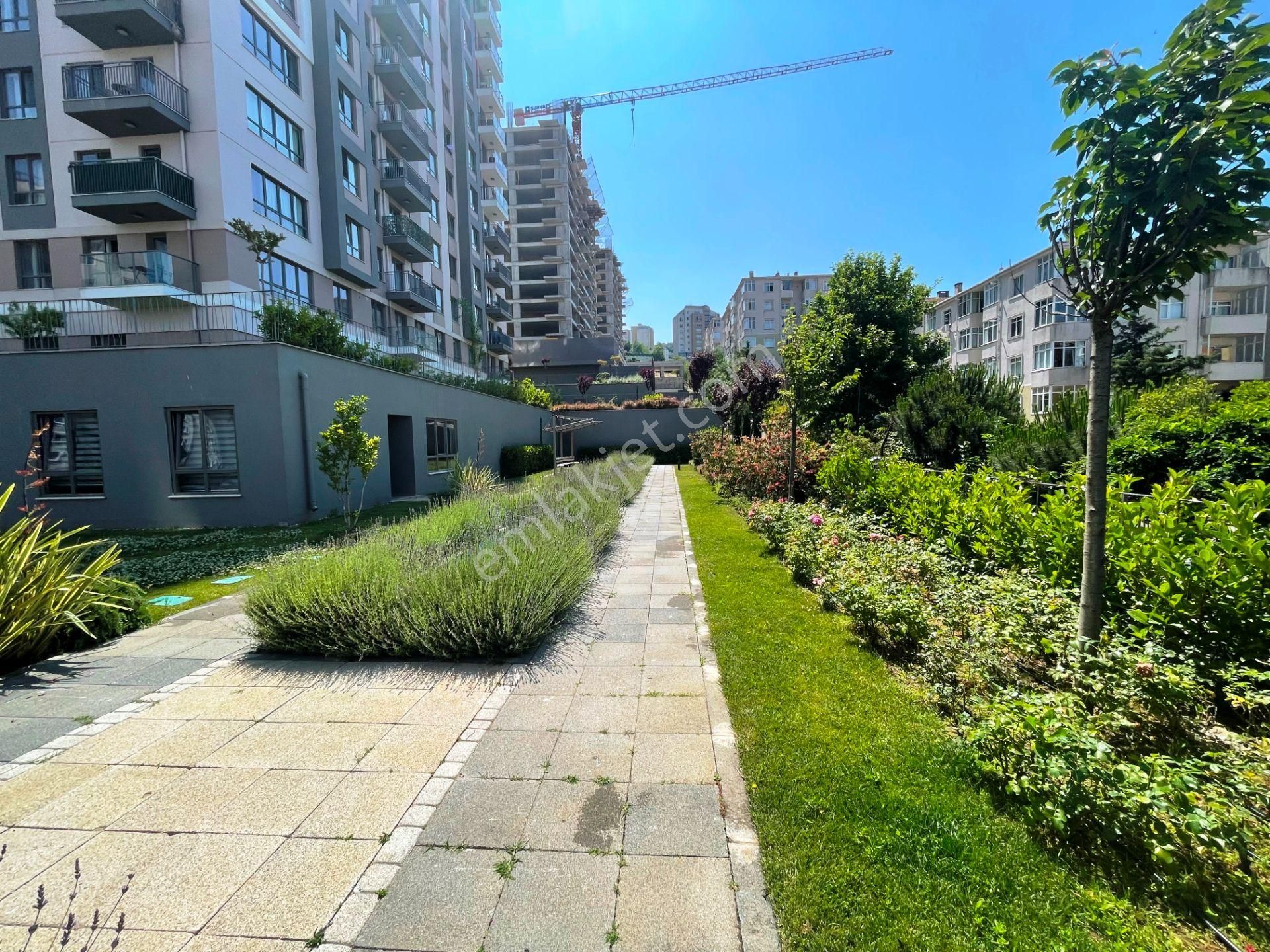 Maltepe Suryapı Yeşil Mavi Sitesi Sıfır 65m2 Balkonlu Satılık 2+1