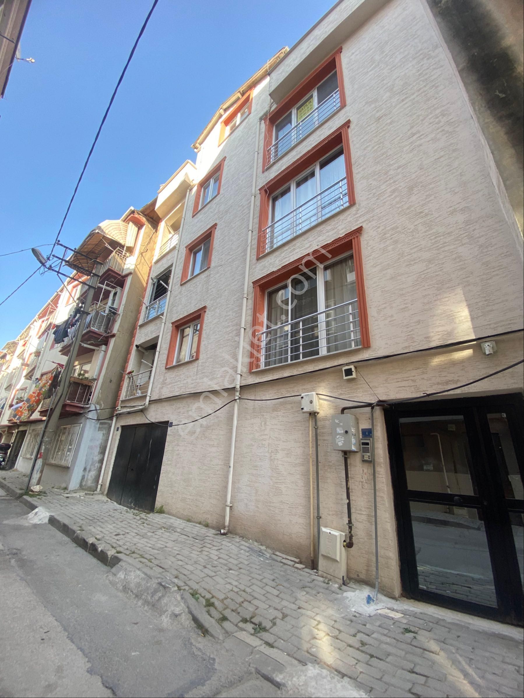 Fatihten Gemlik Eşrefidmçer Mah 5+1 220m2 Yeni Bina Da Satılık Dubleks
