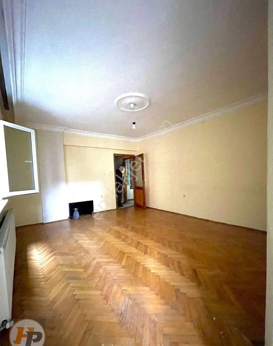 K.çekmece Fatih Mah. Arakat 2+1 Kiralık Daire