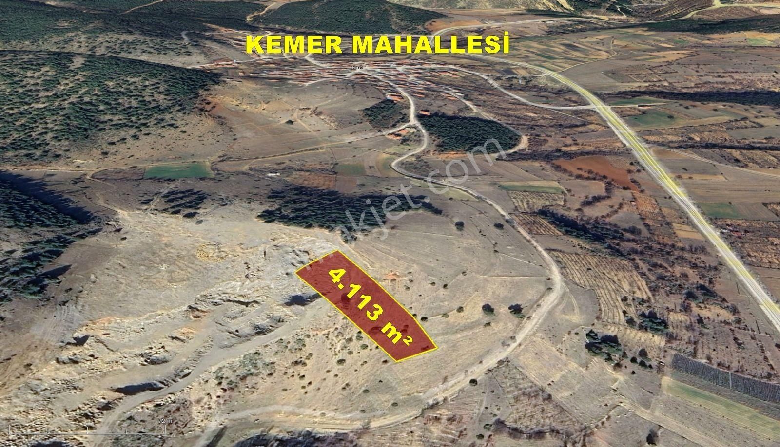 Konya / Doğanhisar / Kemer Mahallesinde 4.113 M² Müstakil Tapulu Tarla
