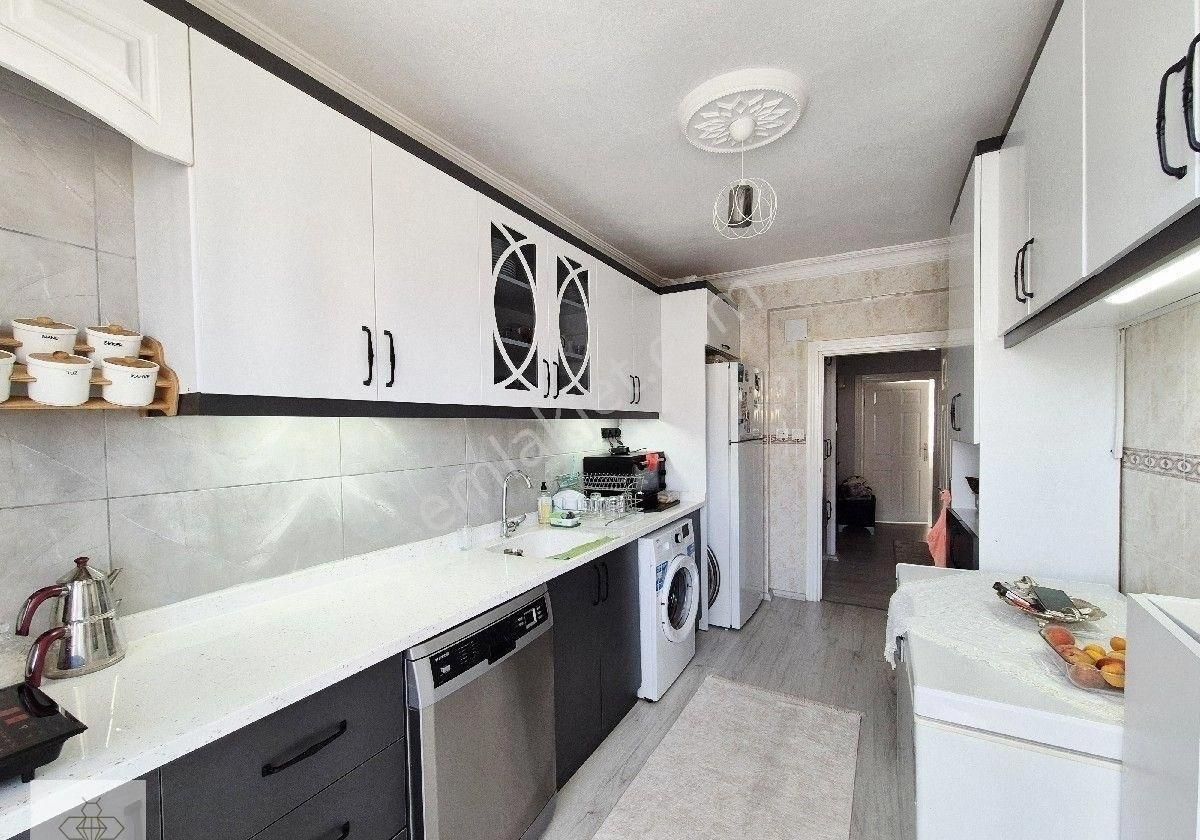 Bee'den Masrafsız Deniz Gören Bağımsız Mutfaklı Satılık Daire - Görsel 8