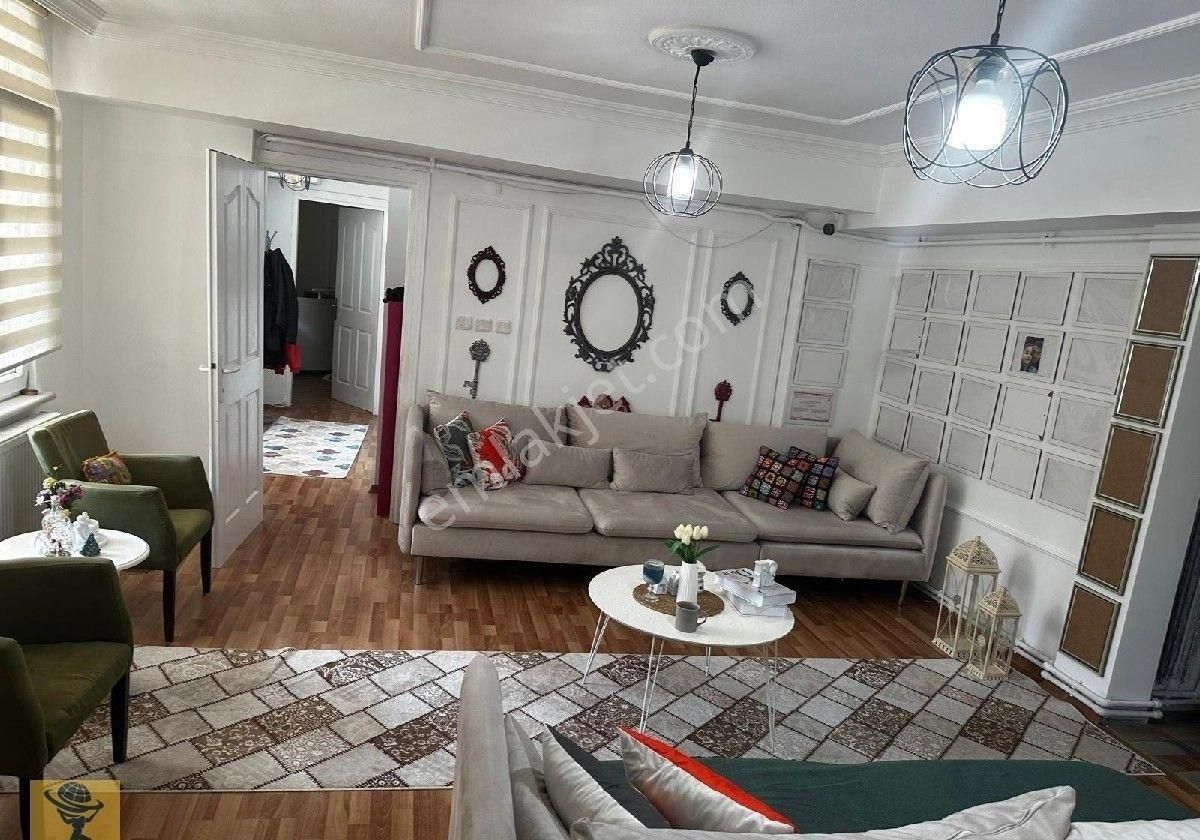 Tekirdağ Süleymanpaşa İlçesi 100.yıl Mahallesinde 2+1 Eşyalı Acil Satılık Daire