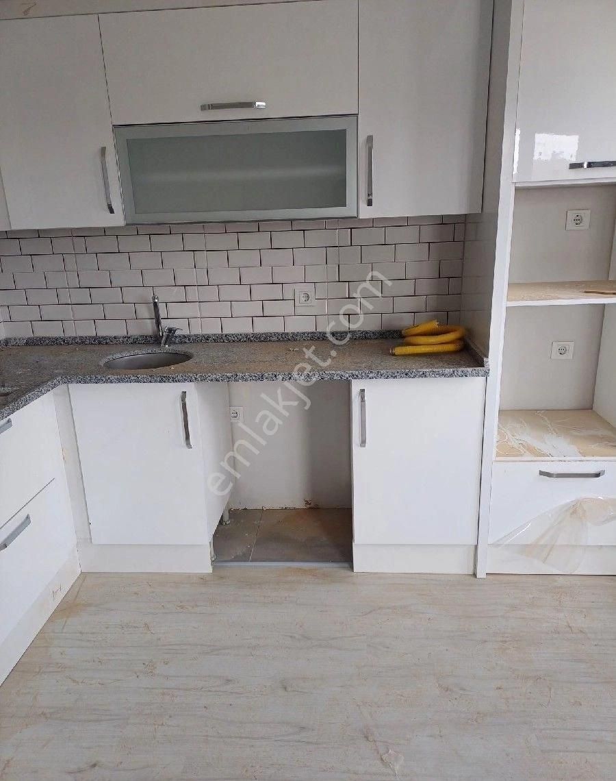 Manisa Akhisar Cumhuriyet Mah.satılık 2+1 Daire 2.675.000tl