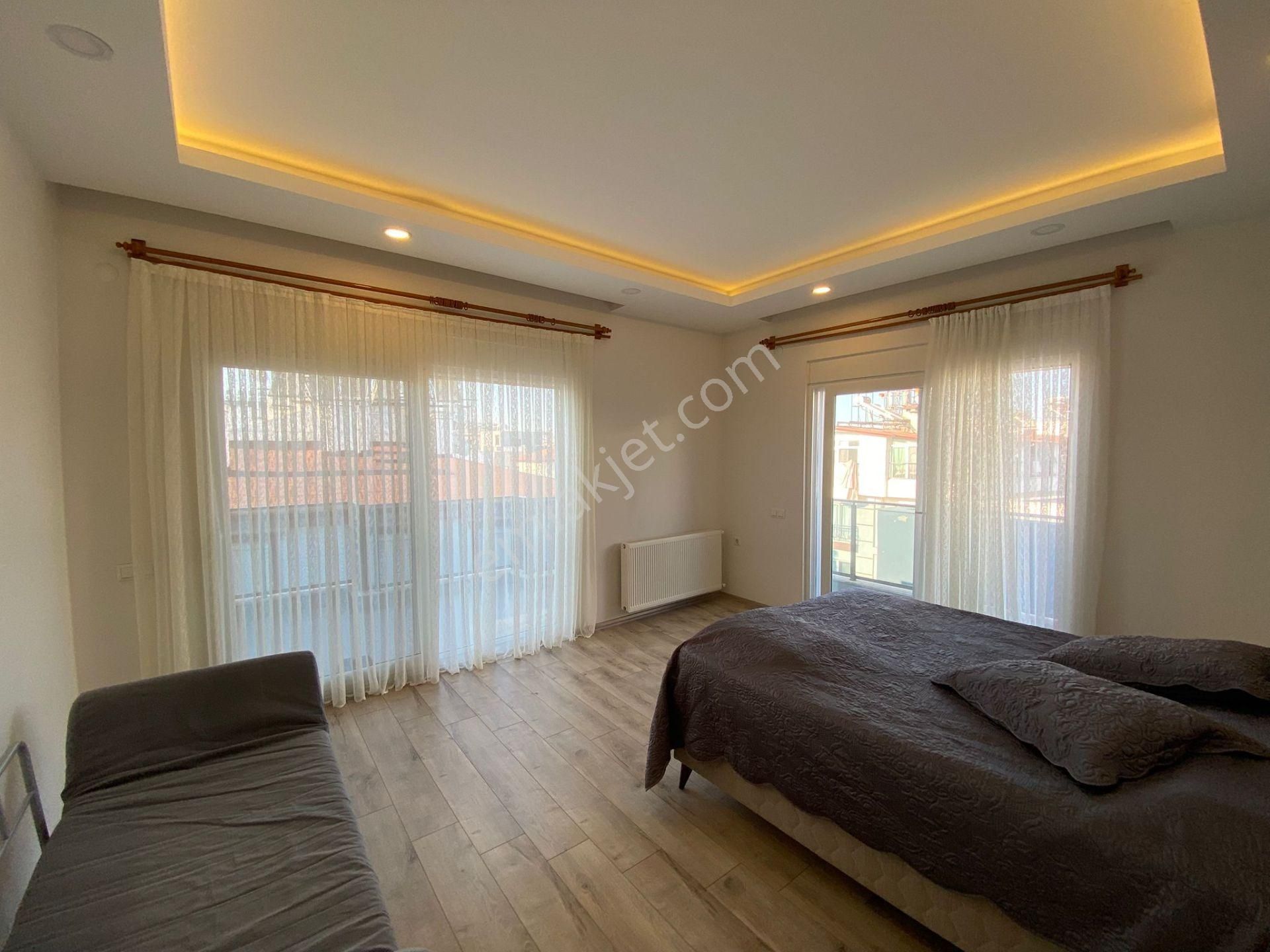 Işıklara Yürüme Mesafesinde Ultralüks Ebeveyn Banyolu Kapalı Otoparklı Dubleks - Görsel 19